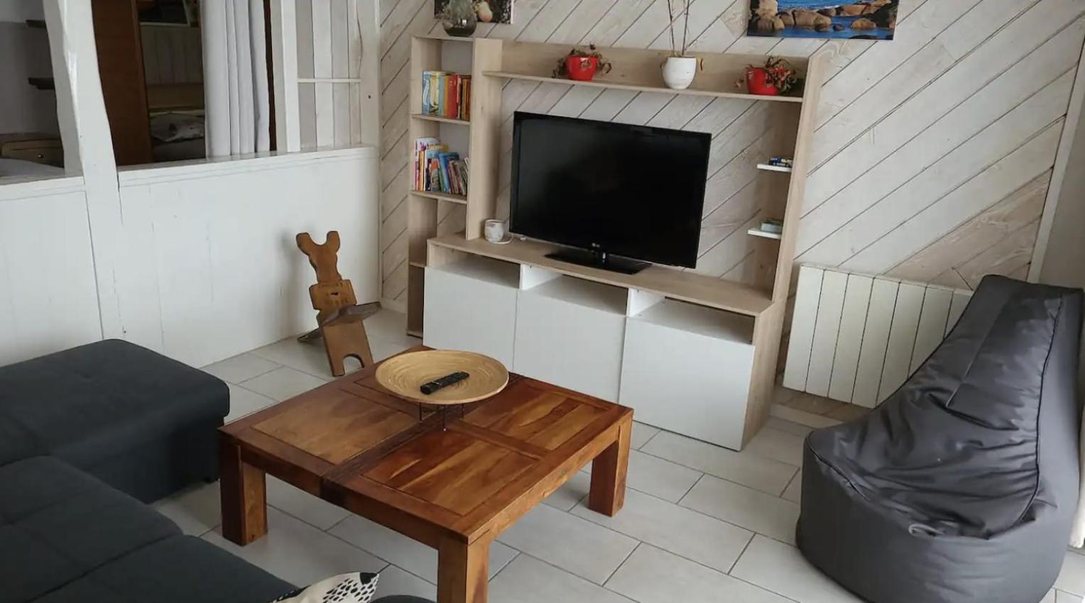 Appartement Vue Mer, Rdc, Plage De Trestrignel Perros-Guirec Exterior foto